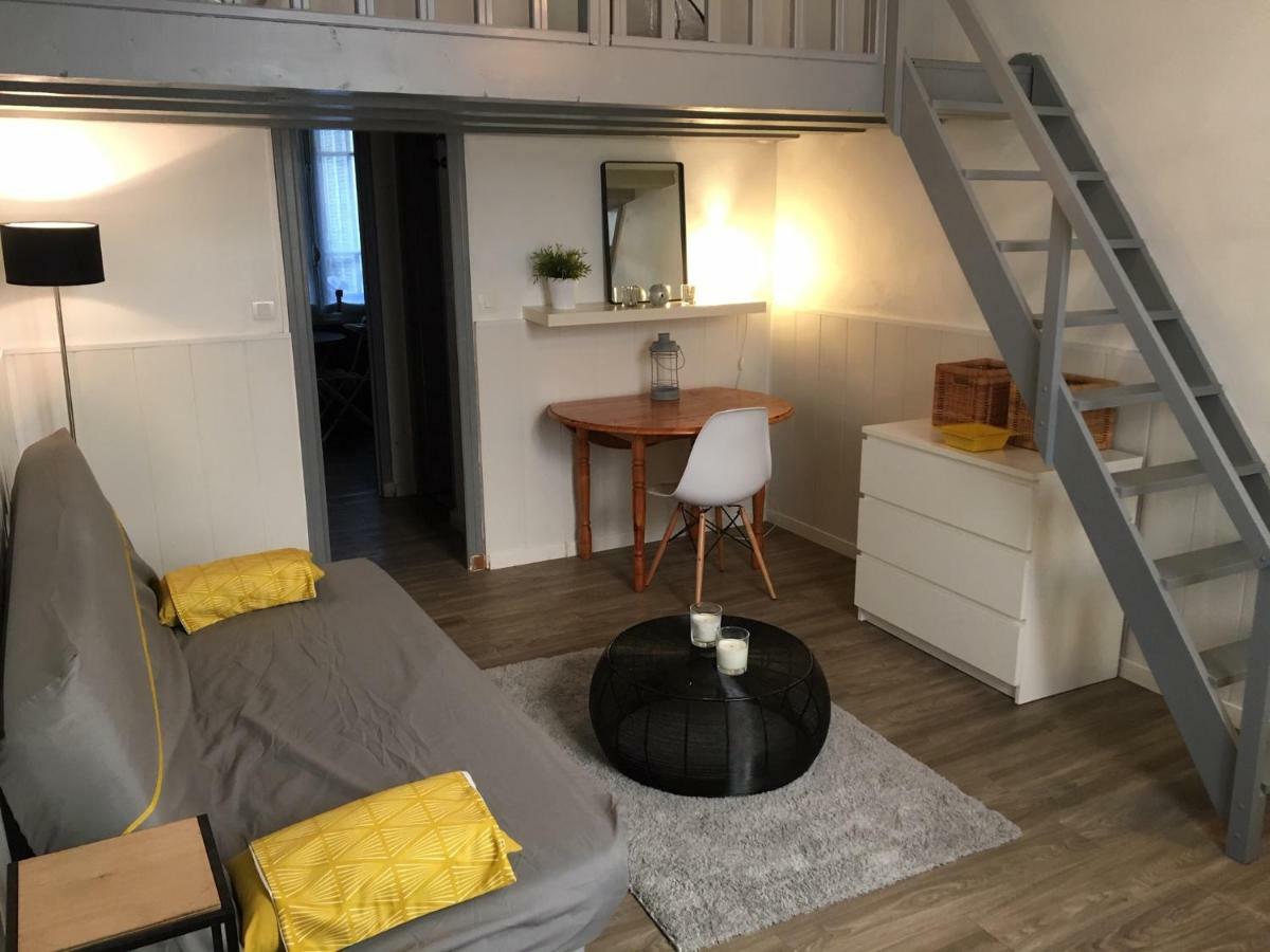 Studio Avec Mezzanine A 5 Min Des Arenes Et De La Gare Otel Nîmes Dış mekan fotoğraf